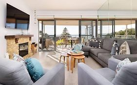 The Salty Seagull - Ocean-View Luxe!